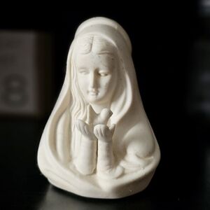 Vintage Porcelain Figurine